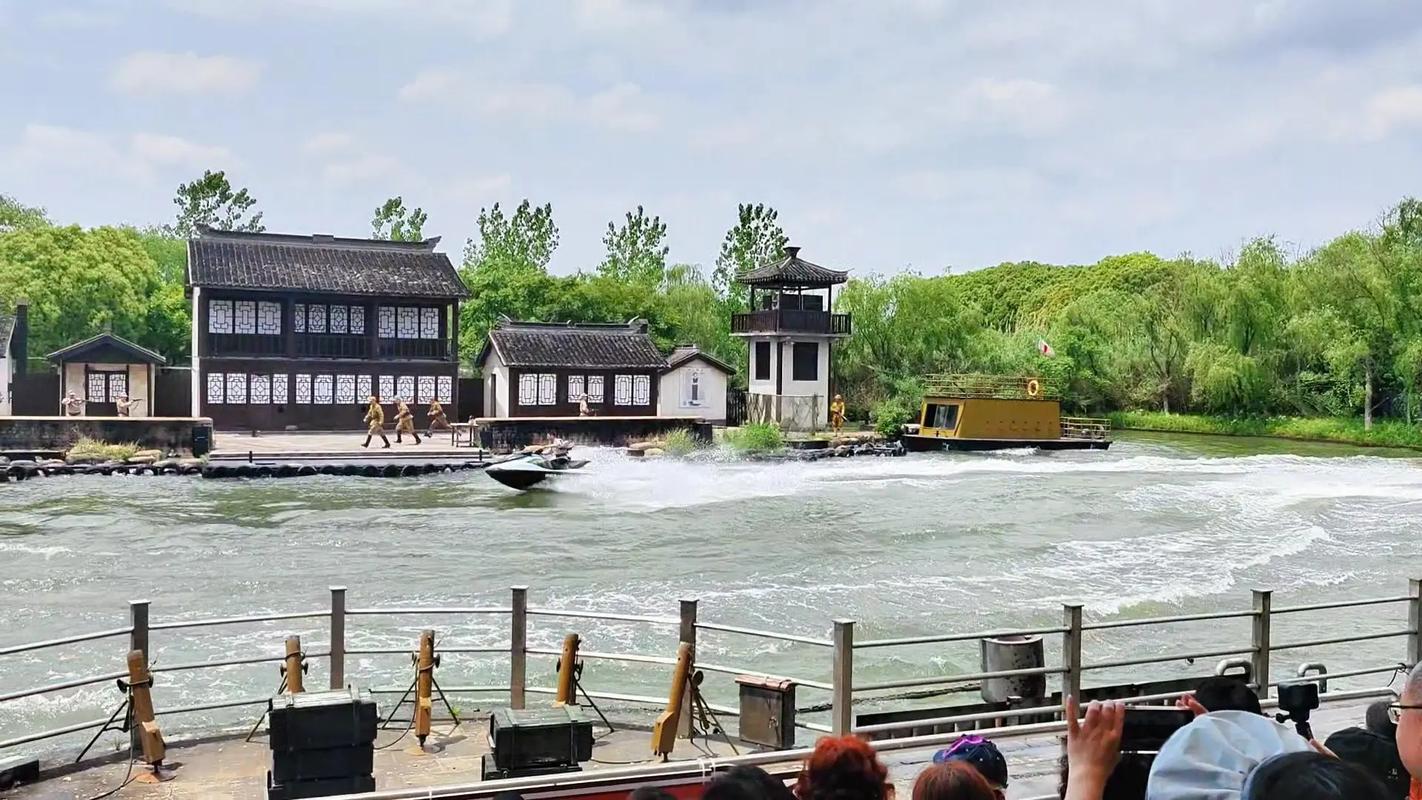 沙家浜紅色旅游景區,春來茶館阿慶嫂和新四